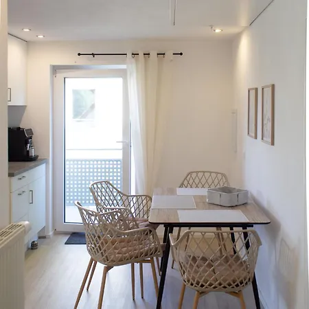 Im Luftkurort Kisslegg, Frisch Renoviert, Balkon, Boxspringbetten, Smarttv, Playstation, Kaffevollautomat, Ruhig, Familienfreundlich *