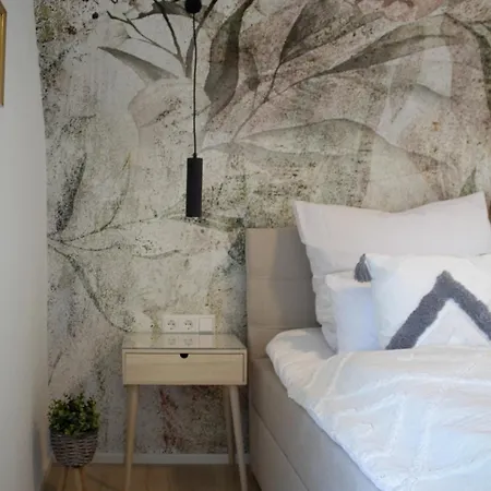 Im Luftkurort Kisslegg, Frisch Renoviert, Balkon, Boxspringbetten, Smarttv, Playstation, Kaffevollautomat, Ruhig, Familienfreundlich Apartment Kisslegg
