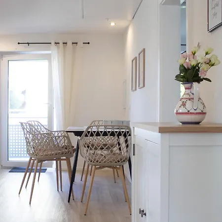 Appartement Im Luftkurort Kisslegg, Frisch Renoviert, Balkon, Boxspringbetten, Smarttv, Playstation, Kaffevollautomat, Ruhig, Familienfreundlich Kißlegg