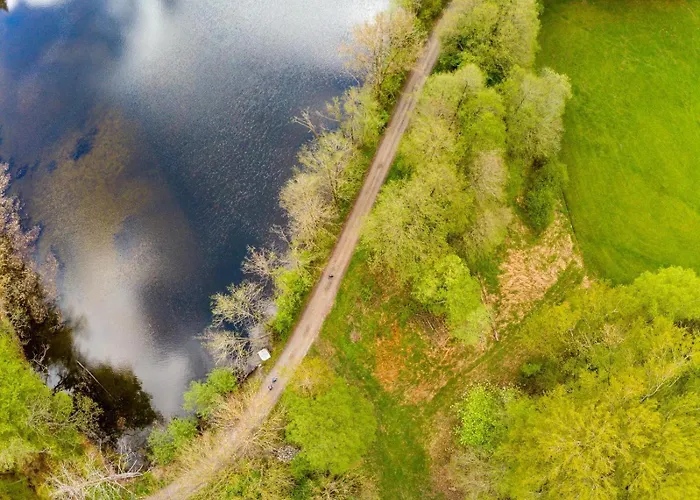 Im Luftkurort Kisslegg, Frisch Renoviert, Balkon, Boxspringbetten, Smarttv, Playstation, Kaffevollautomat, Ruhig, Familienfreundlich Kißlegg